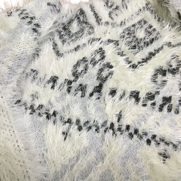 KNOX ROSE Fuzzy Aztec Cardigan Sweater S Gray White Soft Boho Nordic Cozy Knit - Picture 4 of 8